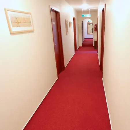Krone Hotel *